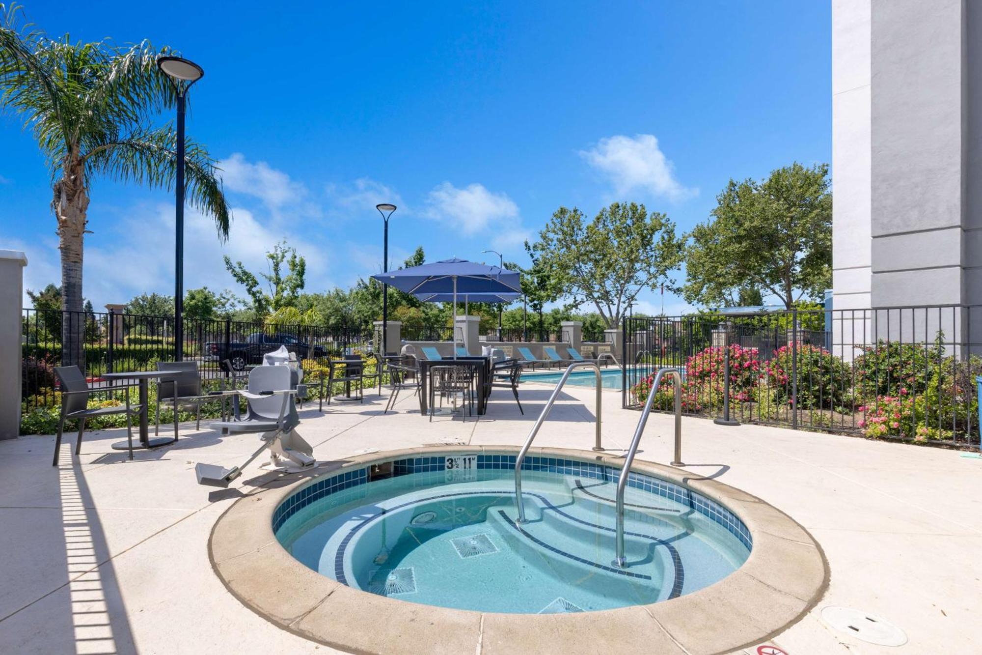 Hampton & Yuba 3* Yuba City
