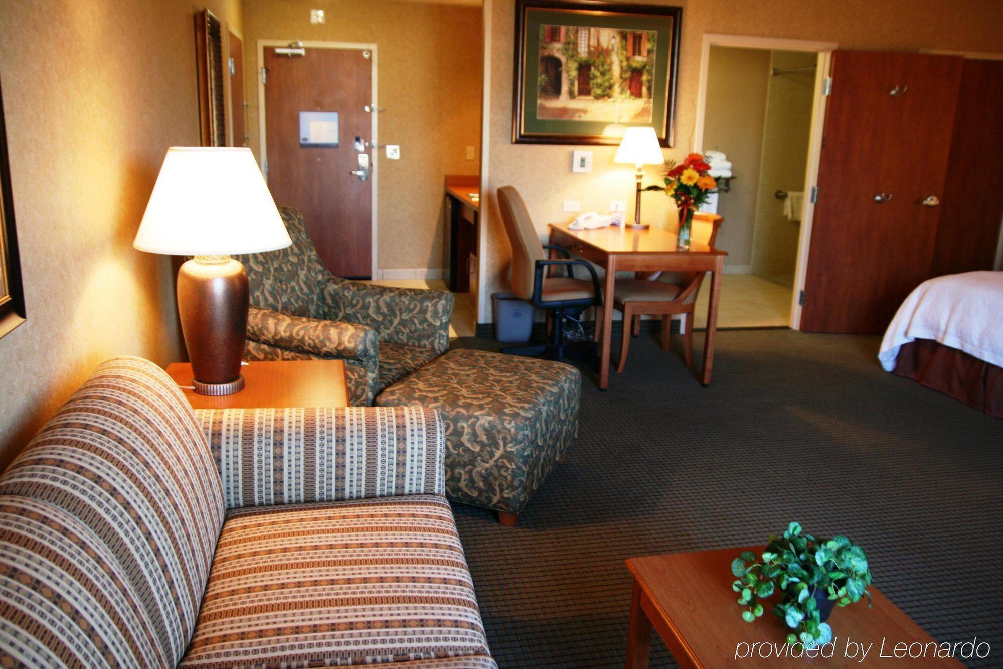 Hampton & Yuba Hotel