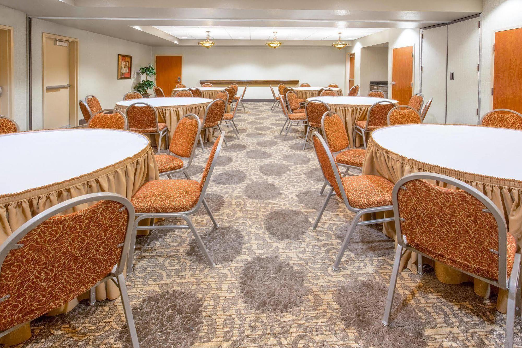 Hampton & Yuba Hotel