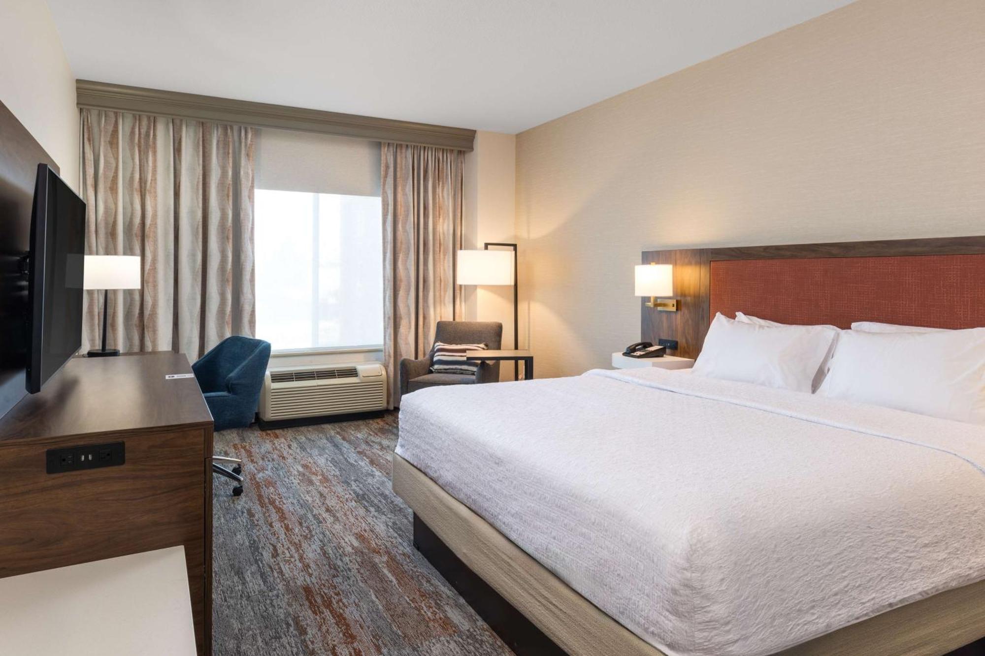 Hotel Hampton & Yuba Yuba City